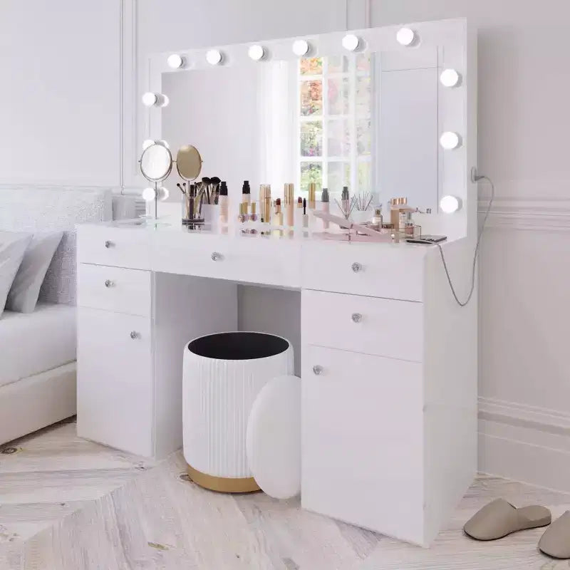 Coiffeuse blanche Georgina avec boutons en cristal - Boahaus